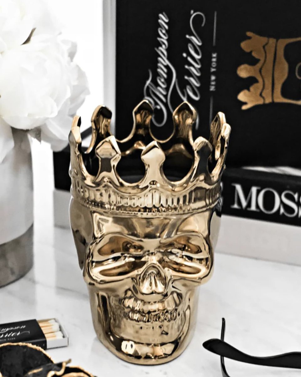 Golden Bonaparte Skull Candle, 23.3 oz. - Wood Charmel Scent